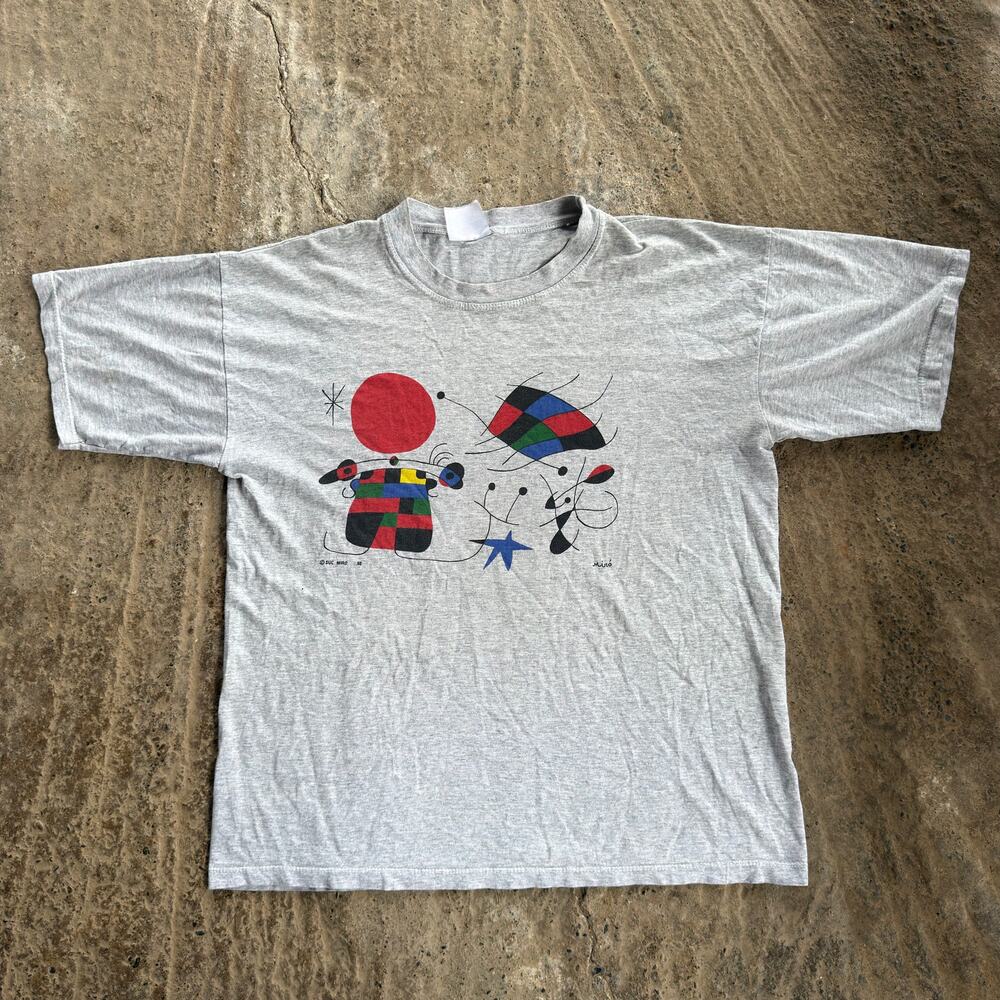Vintage Joan Miro Succ T-Shirt Size Large Gray Art 1998 Abstract Surrealism